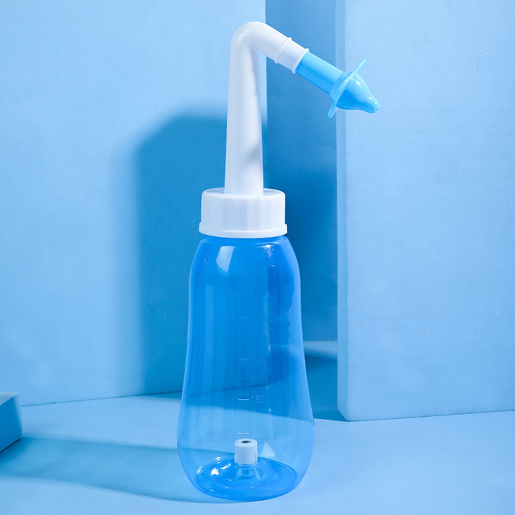 Portable allergy saline nasal rinse Nose Cleaner Bottle Flacone portatile per la pulizia del naso con soluzione salina per allergie